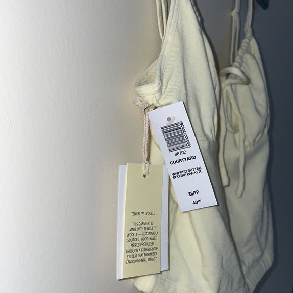 WILFRED COURTYARD TOP - Picture 2 of 3